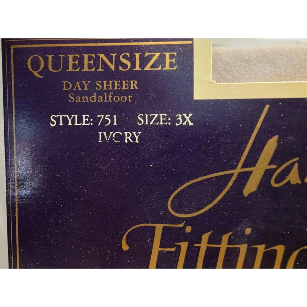 Hanes Queensize Fitting Pretty Day Sheer Sandalfoot Ivory 3X